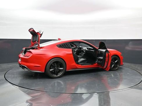 Used 2022 Ford Mustang GT Premium w/ GT Performance Package RWD image 44