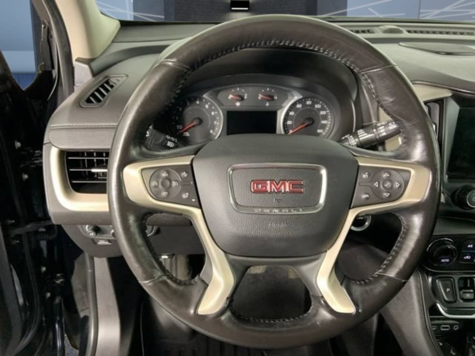 Used 2018 GMC Terrain Denali w/ Advanced Safety Package AWD/4WD image 33