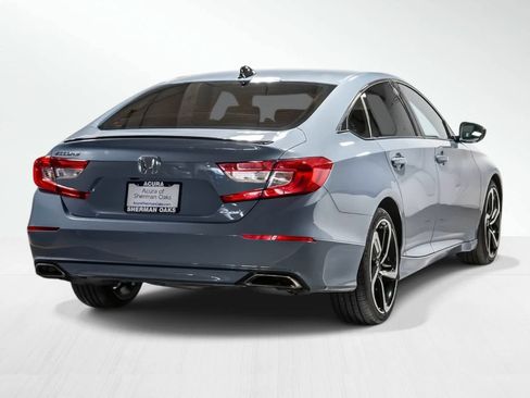 Used 2022 Honda Accord Sport image 6