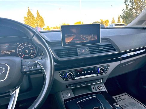Used 2019 Audi Q5 Prestige AWD/4WD image 9