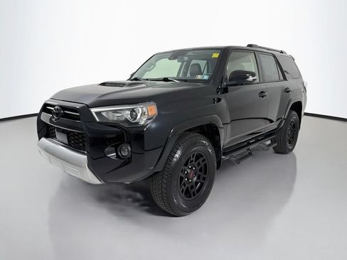Used 2024 Toyota 4Runner TRD Off-Road Premium w/ Off Road Premium Plus Package AWD/4WD image 3