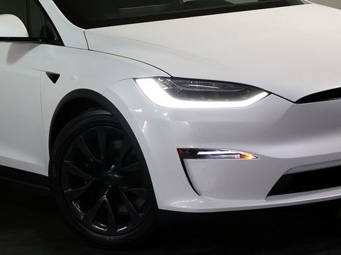 Used 2023 Tesla Model X AWD/4WD image 9