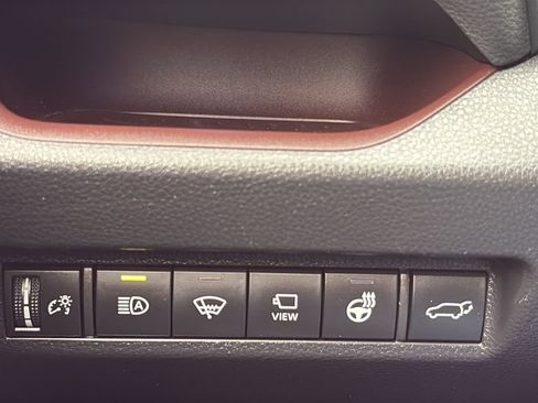 Used 2019 Toyota RAV4 Limited w/ Advanced Technology Package AWD/4WD image 22
