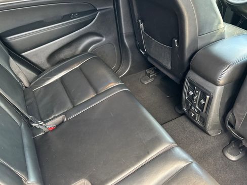 Used 2021 Jeep Grand Cherokee Limited AWD/4WD image 30