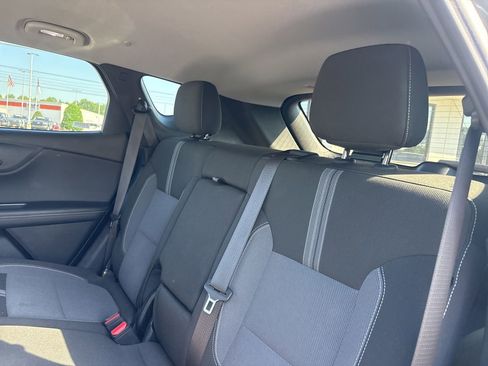Used 2025 Chevrolet Blazer LT FWD image 4