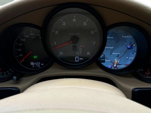 Used 2014 Porsche Panamera S image 18