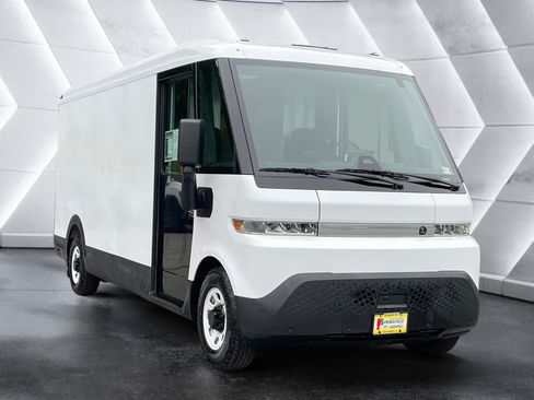Used 2024 Chevrolet Brightdrop 600 w/ Commercial Equipment Package AWD/4WD image 8