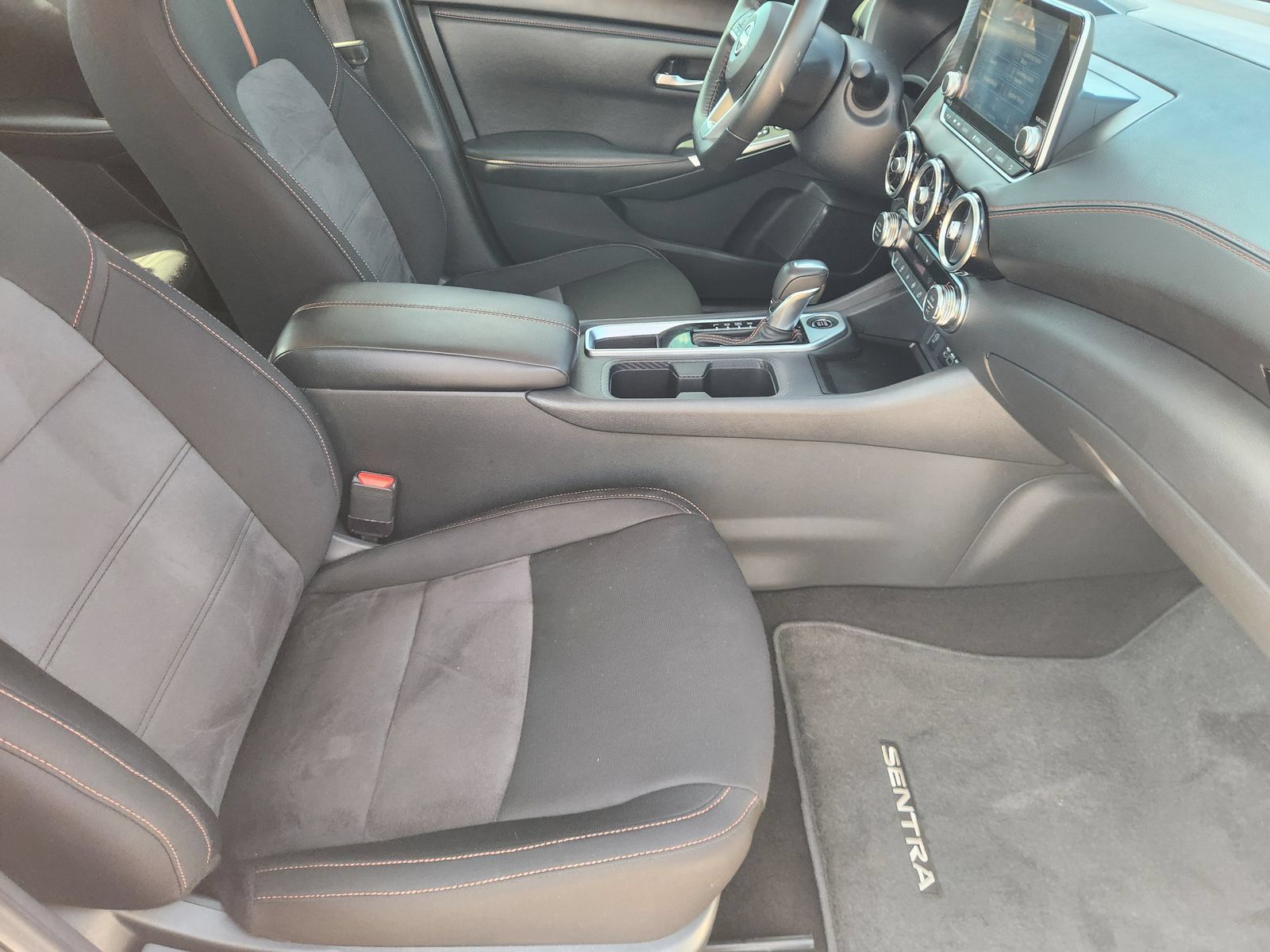 Used 2024 Nissan Sentra SR FWD image 13
