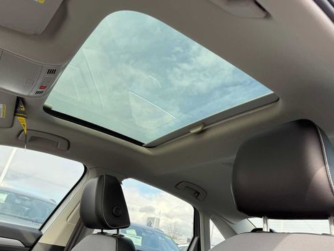 New 2026 Volkswagen Jetta SE image 9