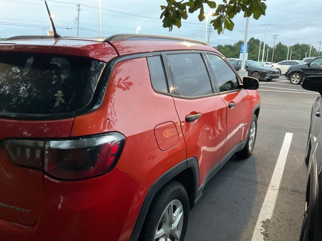 Used 2018 Jeep Compass Sport w/ Cold Weather Group FWD image 5