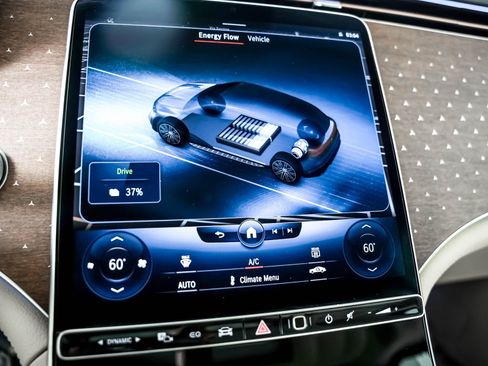 Certified 2023 Mercedes-Benz EQS 450+ SUV image 18