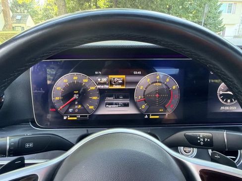 Used 2020 Mercedes-Benz E 450 4MATIC Sedan image 29
