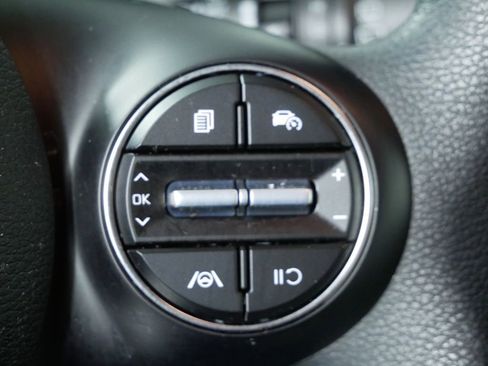 Certified 2025 Kia Soul LX image 26