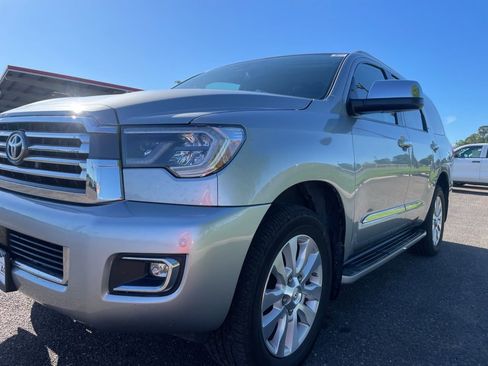 Used 2020 Toyota Sequoia Platinum AWD/4WD image 11