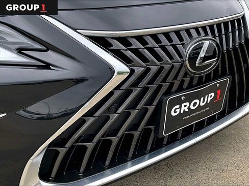 Certified 2024 Lexus ES 350 w/ Premium Package FWD image 27