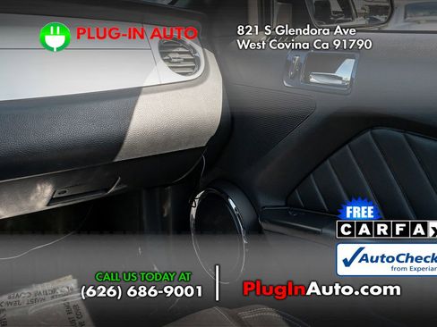 Used 2014 Ford Mustang Premium w/ Comfort Package image 16