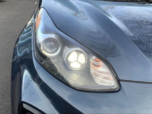 Used 2021 Kia Sportage EX image 28