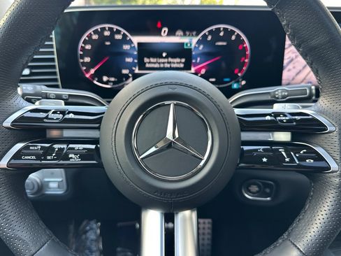 Used 2026 Mercedes-Benz GLS 450 4MATIC image 24