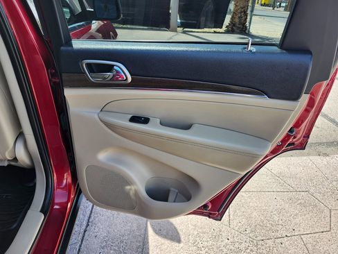 Used 2014 Jeep Grand Cherokee Limited AWD/4WD image 20
