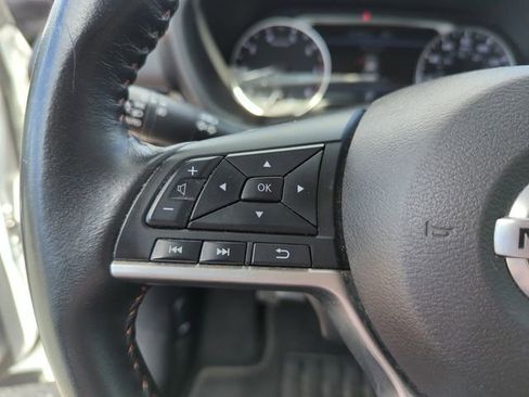 Used 2022 Nissan Sentra SR FWD image 21