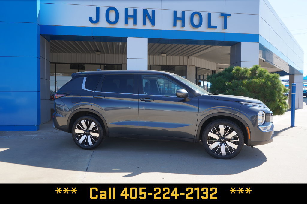 Used 2025 Mitsubishi Outlander SE FWD image 9