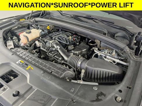 Used 2024 Jeep Grand Cherokee L Limited w/ Luxury Tech Group II image 36