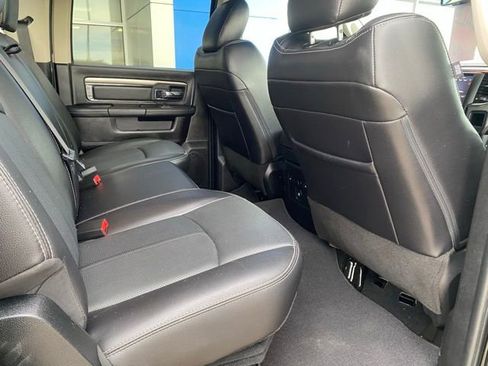 Used 2018 RAM 2500 Laramie w/ Sport Appearance Group AWD/4WD image 19
