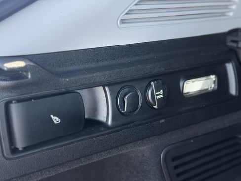 Used 2019 Alfa Romeo Stelvio Ti Lusso w/ Quick Order Package 22X Lusso image 38