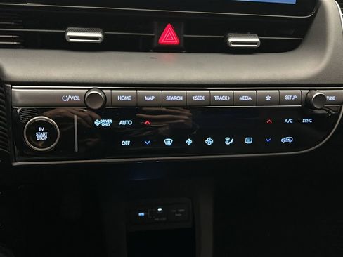 New 2026 Hyundai Ioniq 5 SEL image 27