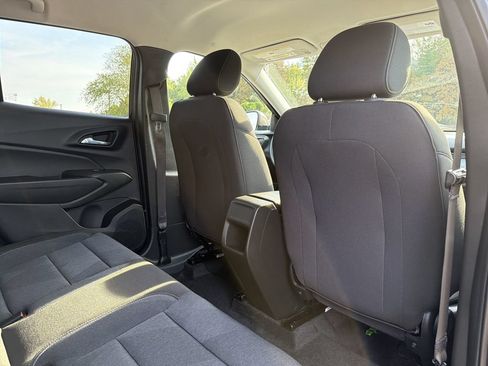Used 2024 Chevrolet Trax LS FWD image 16