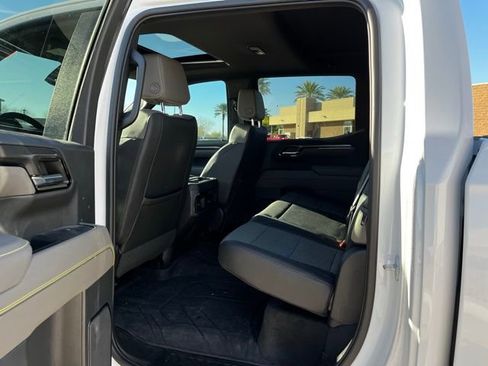 Used 2022 Chevrolet Silverado 1500 ZR2 w/ Technology Package image 11