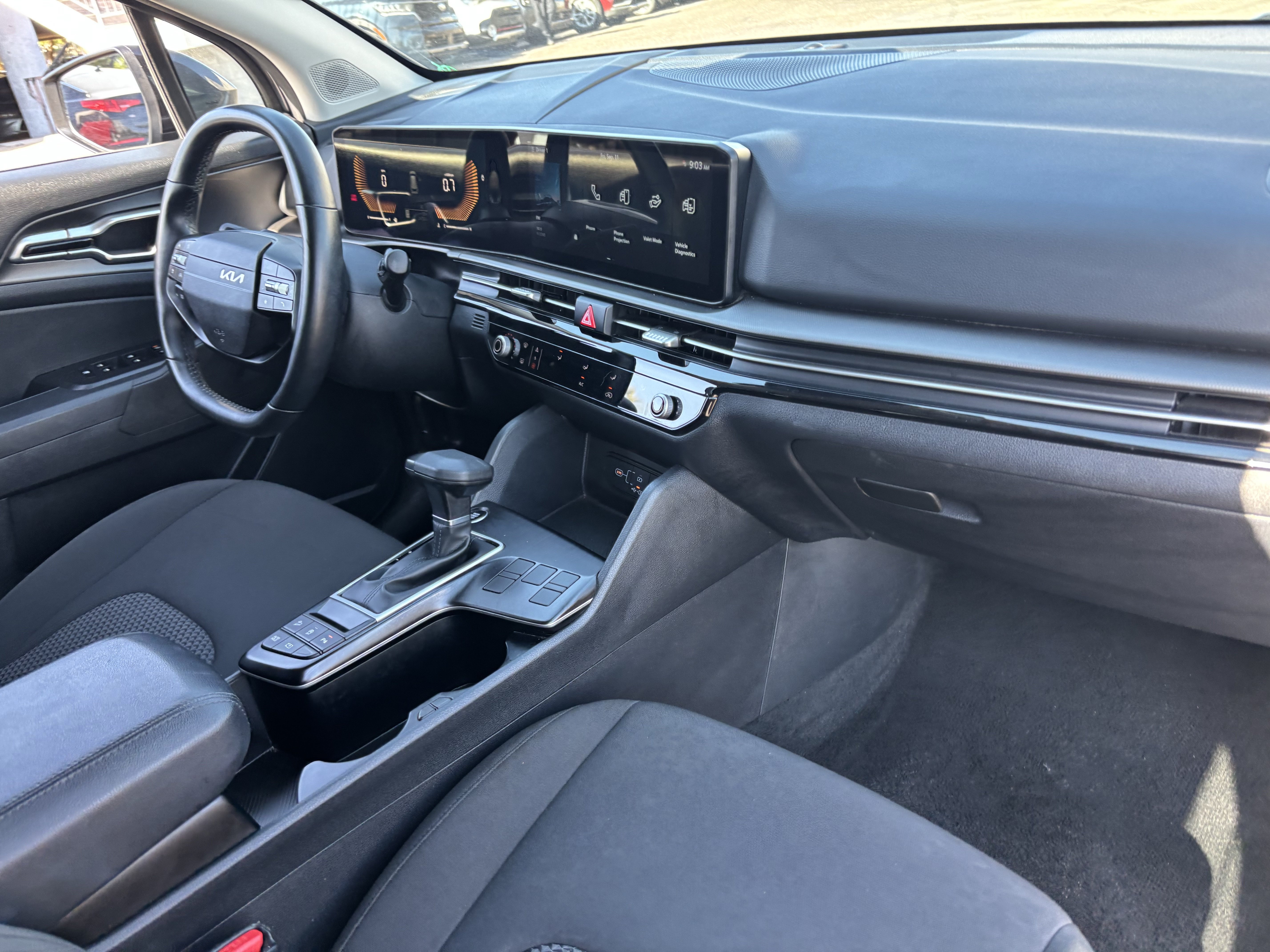 Certified 2026 Kia Sportage LX FWD image 10