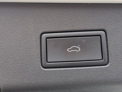 Used 2023 Volkswagen ID.4 Pro S image 21