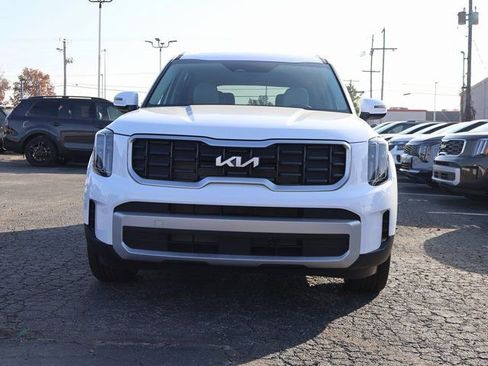 New 2025 Kia Telluride S image 2