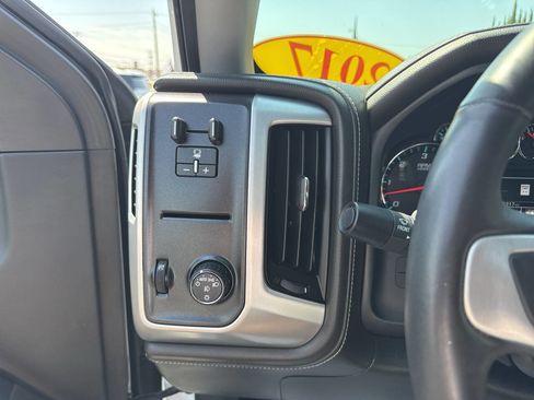 Used 2017 GMC Sierra 1500 SLT image 18