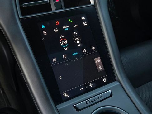 Used 2020 Porsche Taycan Turbo image 24