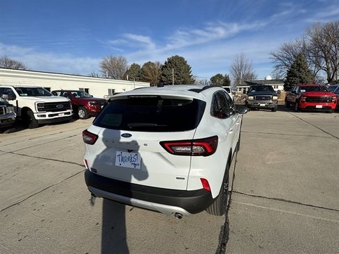 New 2026 Ford Escape SE FWD image 4