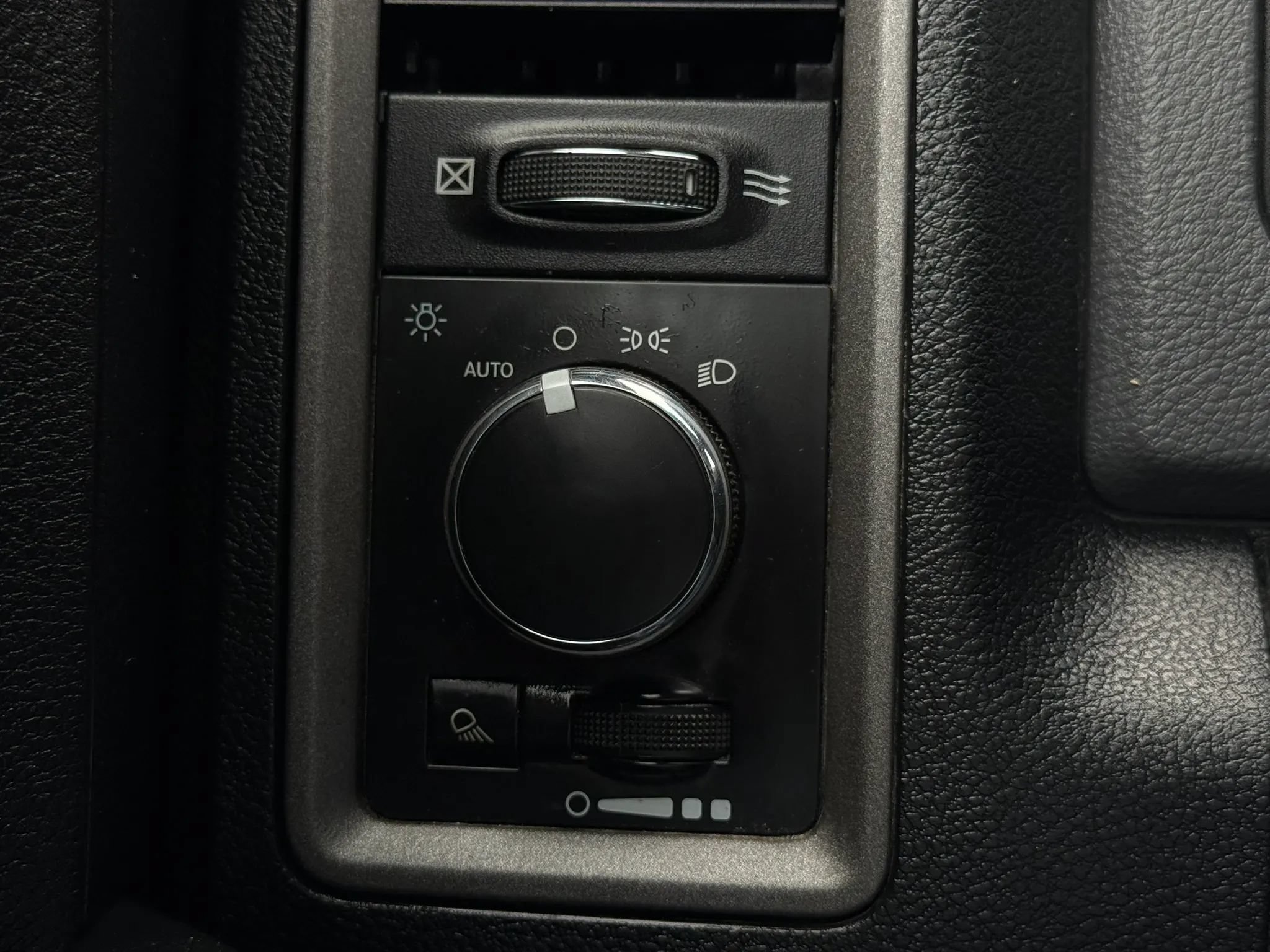 Used 2016 RAM 1500 Tradesman w/ Popular Equipment Group AWD/4WD image 34