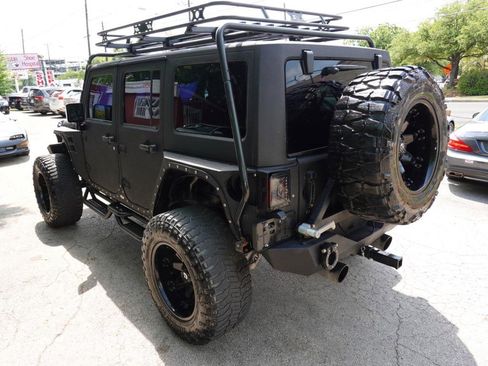 Used 2015 Jeep Wrangler Unlimited Sahara w/ Max Tow Package image 5