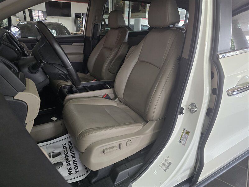 Used 2018 Honda Odyssey EX-L image 11