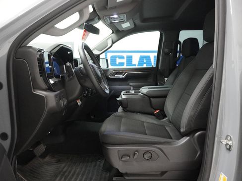 Used 2024 Chevrolet Silverado 1500 RST image 9