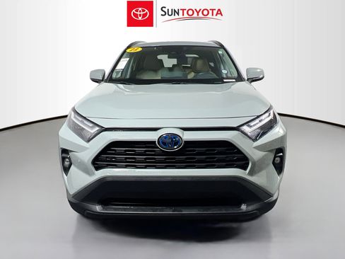 Used 2023 Toyota RAV4 XLE Premium image 10
