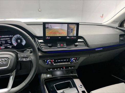 Certified 2023 Audi Q5 2.0T Prestige w/ Prestige Package image 9