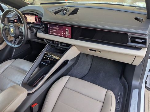 Used 2024 Porsche Macan 4 Electric image 23