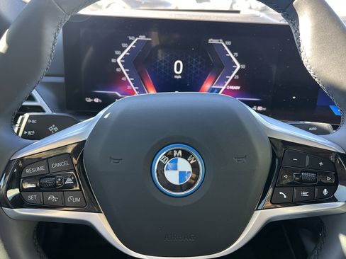 Used 2025 BMW i4 eDrive40 w/ M Sport Package image 23