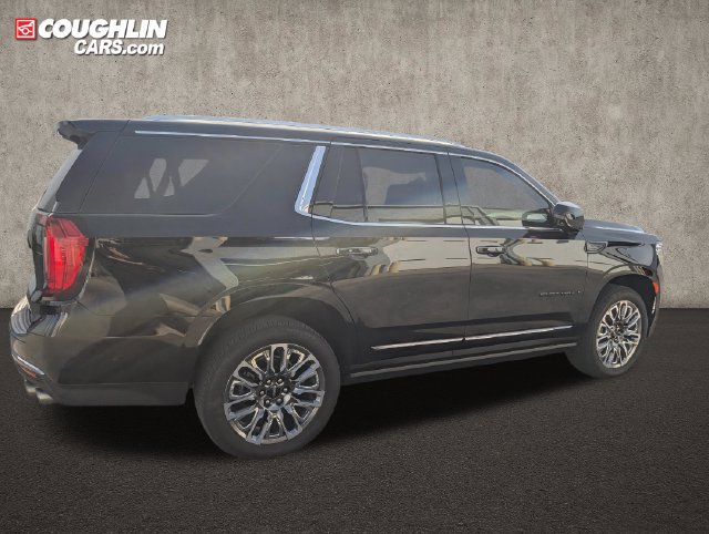 Used 2024 GMC Yukon Denali Ultimate AWD/4WD image 9