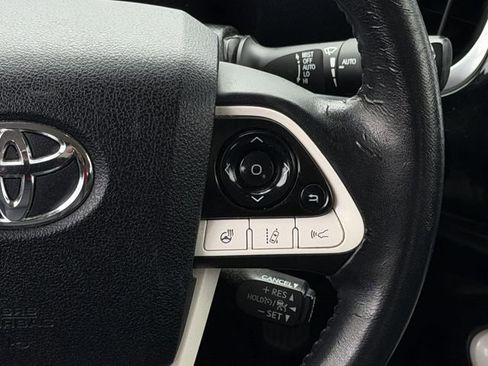 Used 2018 Toyota Prius Prime Advanced FWD image 15