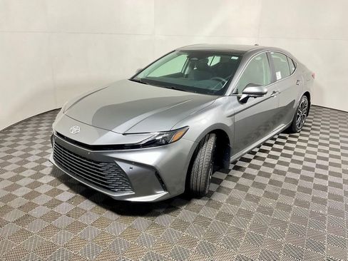 New 2026 Toyota Camry XLE AWD/4WD image 11