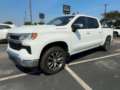 Used 2024 Chevrolet Silverado 1500 LT AWD/4WD image 4