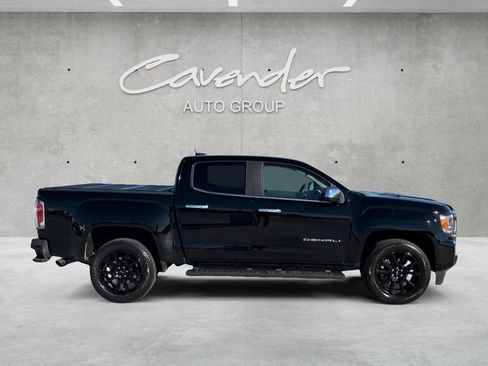 Used 2022 GMC Canyon Denali w/ Denali Black Edition Package image 17